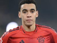 拜仁替补上场改变战局，多特蒙德防线瞬间崩溃！的简单介绍