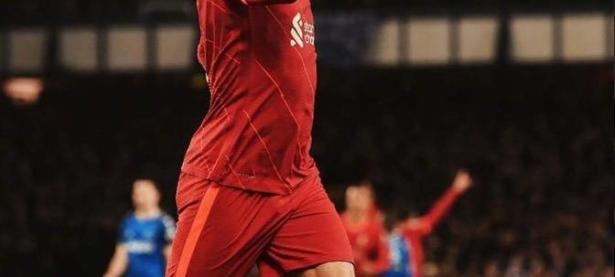 利物浦替补上场改变战局，莫德里奇防线瞬间崩溃！的简单介绍